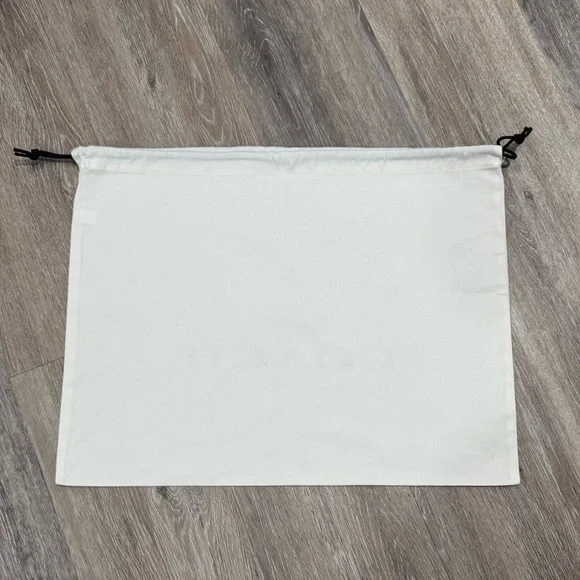 Coach Duffle Bag Sac White Brown Logo Drawstring EUC - Picture 3 of 3